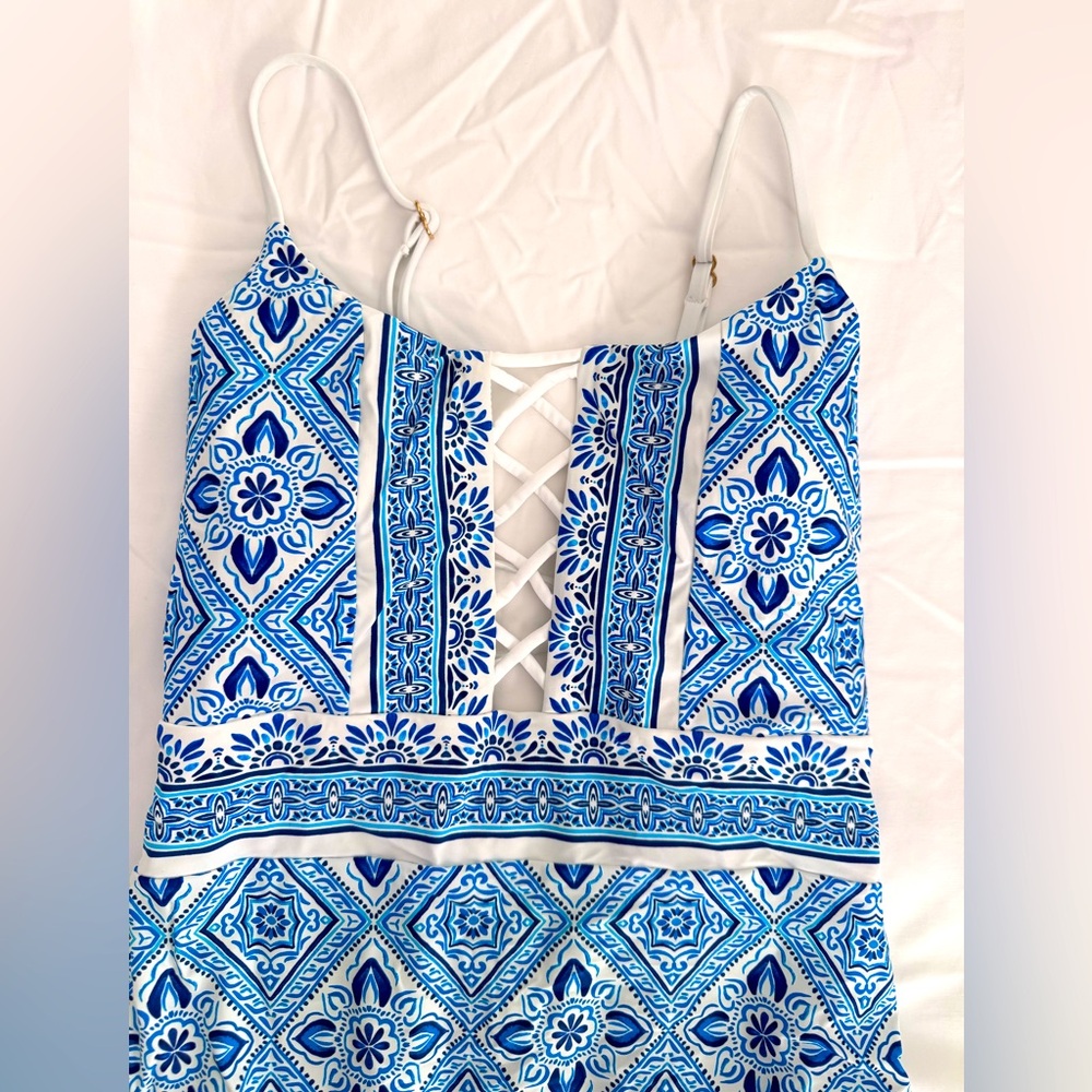 La Blanca Strappy One Piece Swimsuit SZ 10 Capri Blue Mediterranean Breeze - Picture 7 of 16